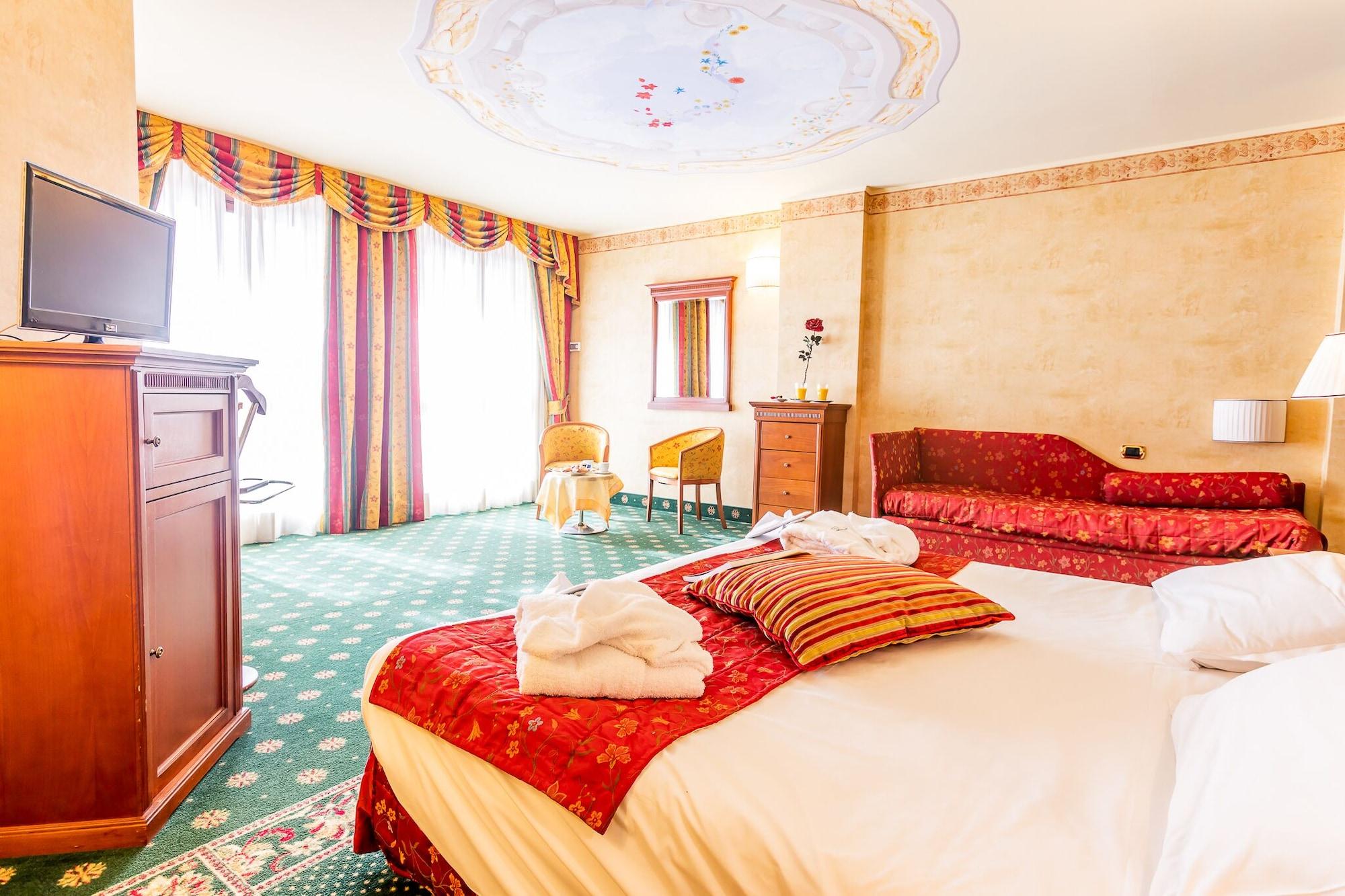 Hotel Cristallo Sestrières Extérieur photo