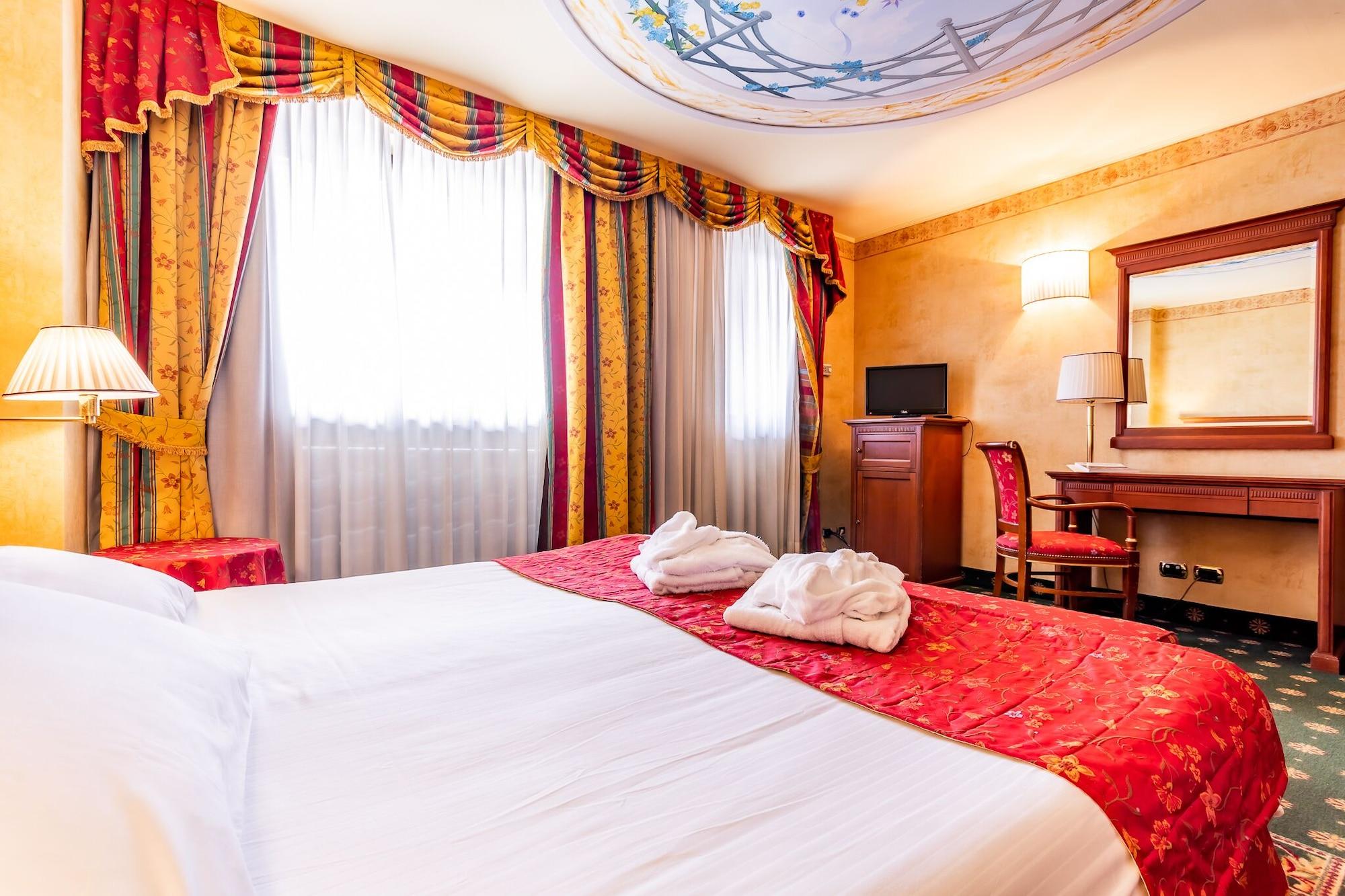 Hotel Cristallo Sestrières Extérieur photo