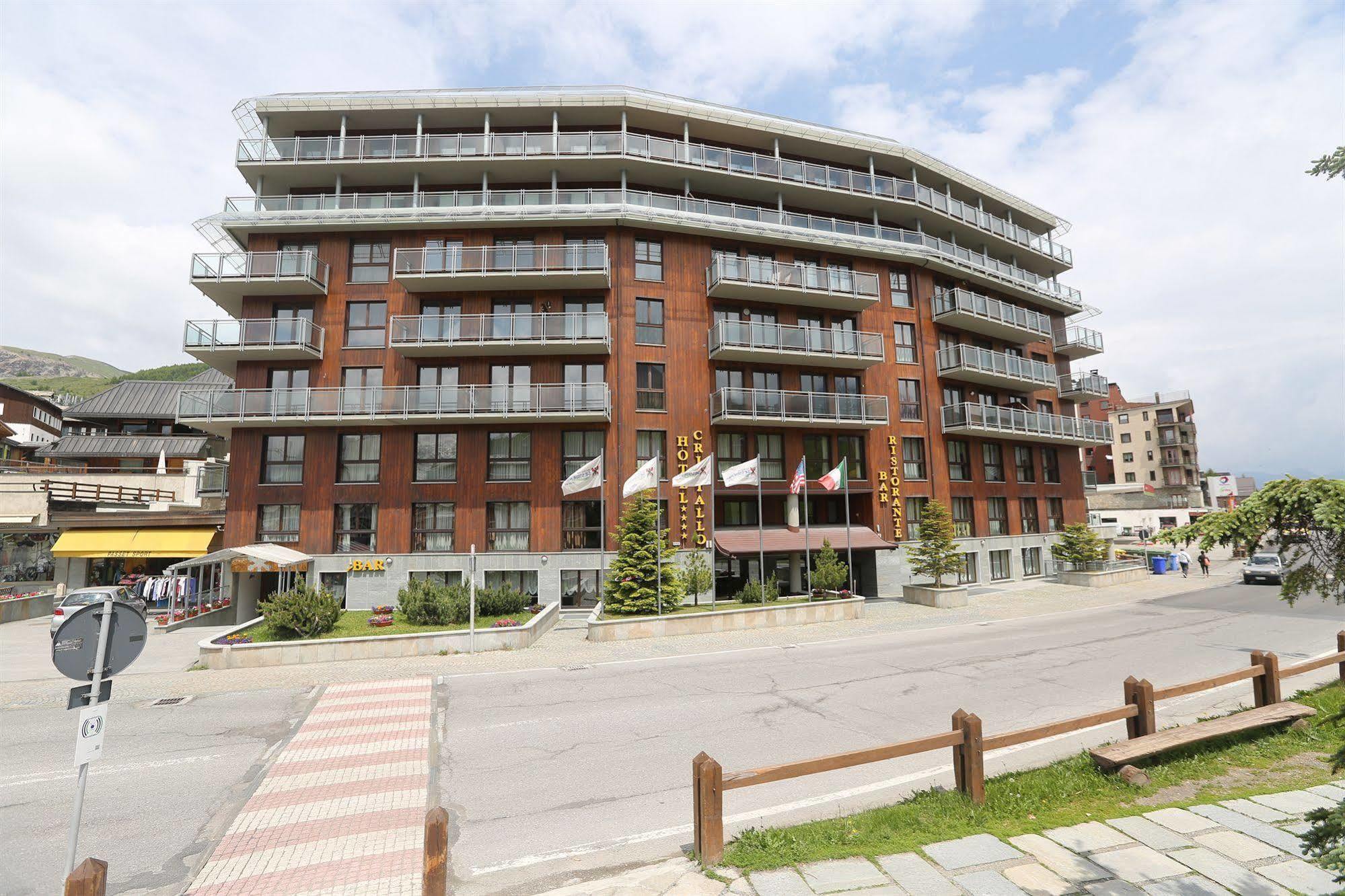 Hotel Cristallo Sestrières Extérieur photo