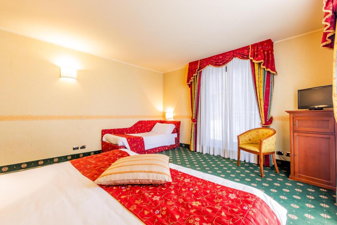Hotel Cristallo Sestrières Extérieur photo